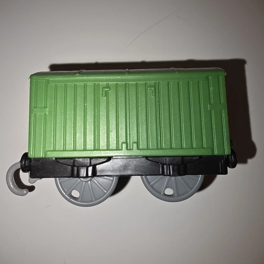 2013 Mattel Thomas & Friends Trackmaster James With Engine‎ and Cargo